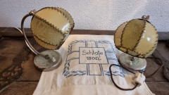 Großmutters Nachttischlampen bringen ein wohliges Schlafgefühl