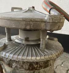 Lister Milchkühlung aus den 1950ern, funktioniert einwandfrei