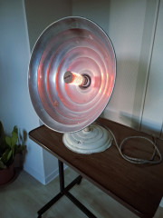 Noch funktionierender Heizstrahler aus den ca. 50er Jahren