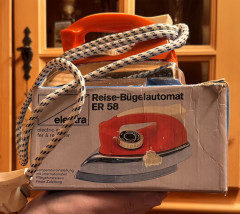 Bügeleisen Electra ER 58, Am Freitag beim Schrottwichteln bekommen…