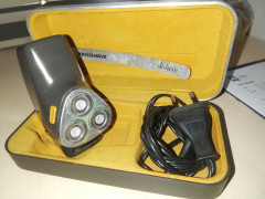 Es handelt sich um einen Philishave D eluxe Rasierer aus dem Familiennachlas. 